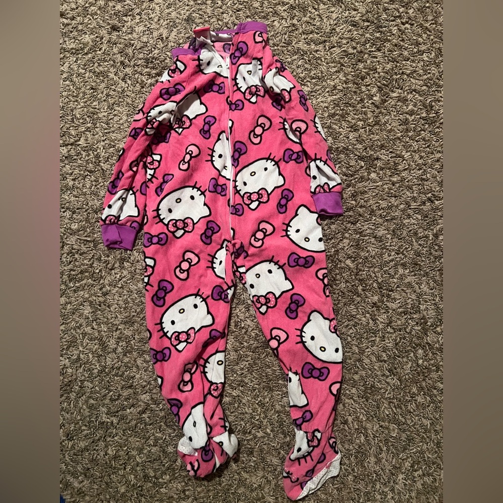 Hello Kitty Pink & White Kids Footed PJs Size 4 Never Worn!